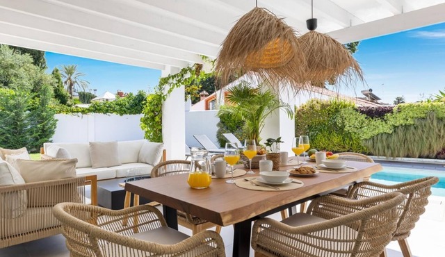 Casa Las Palmeras | Private villa in Marbella
