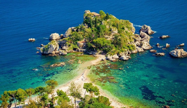 Casa Relax in Gaggi where you can have fun but also relax