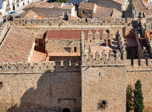 Castillo de Orgaz gratis la entrada y cerca del Puy du Fou hoy!