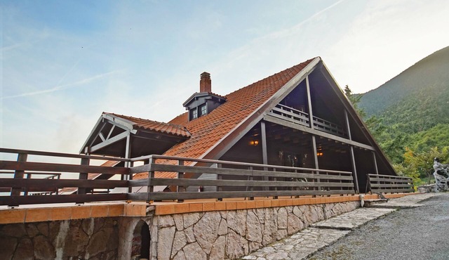 Chalet Aselinos