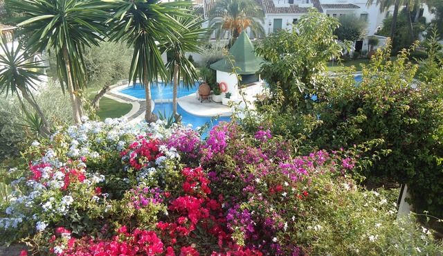 charming, quiet , white house in the center of Marbella