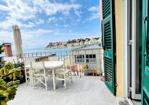 Comodissimo Gaslini e mare in Genoa