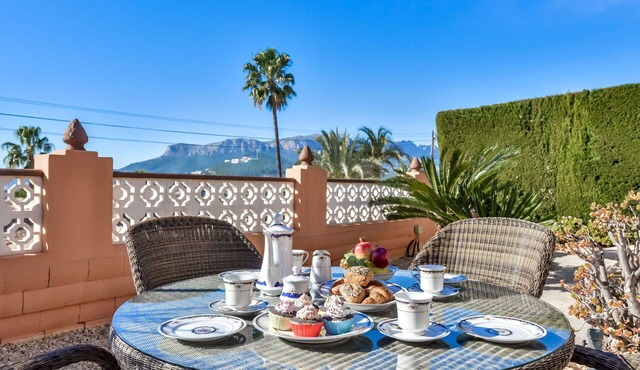 Cosy apartment in villa for 6 people with pool, WIFI, TV and terrace