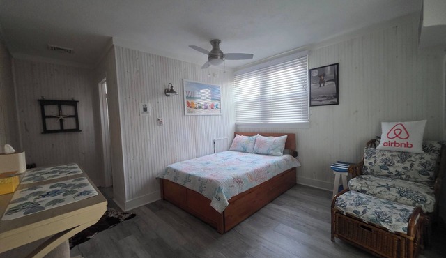 Cozy 1-bedroom studio in peaceful Wildwood with Heat/AC, kitchenette & Bathroom