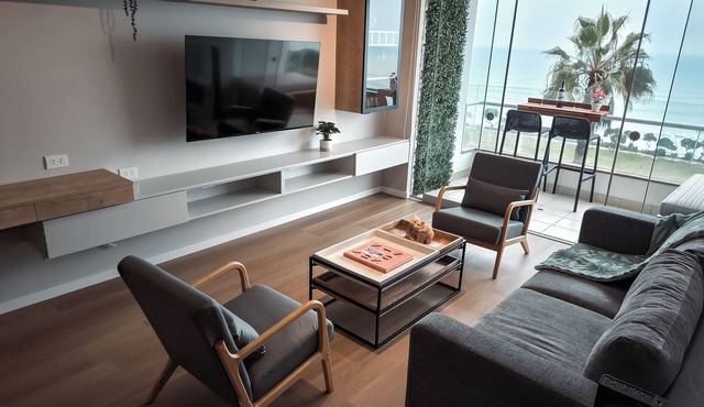 Departamento Elegante y Espacioso con Vista al Mar, Ideal Para Estadías Largas