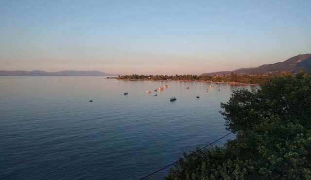 Dimitropoulos Seafront Apartments-Elaionas Beach near Diakopto