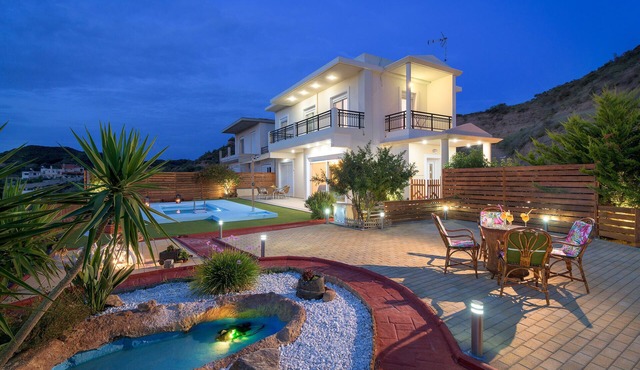 Dreamcatcher Villa with private pool
