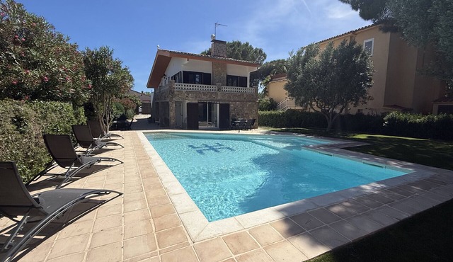 El Perdal renovated - private pool, A/C and large garden