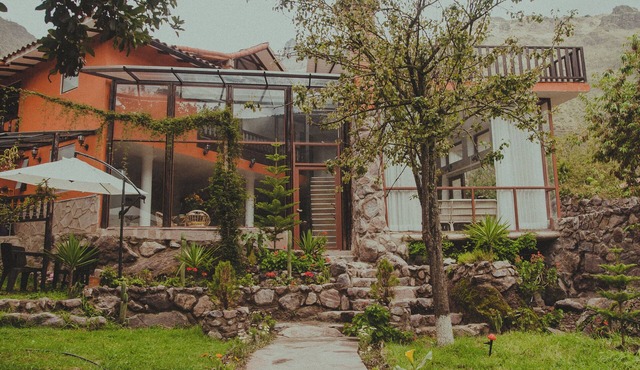 Elegant Main House + Fully Equipped Guest Casita