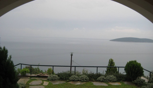 Elegant villa with private beach, pool, barbecue, sauna, jacuzzi and herb garden