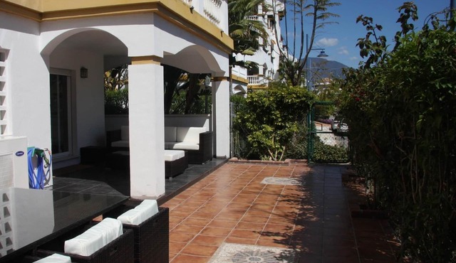 Apartment, Pool Complex and Tropical Gardens in Walking Distance of Puerto Banus