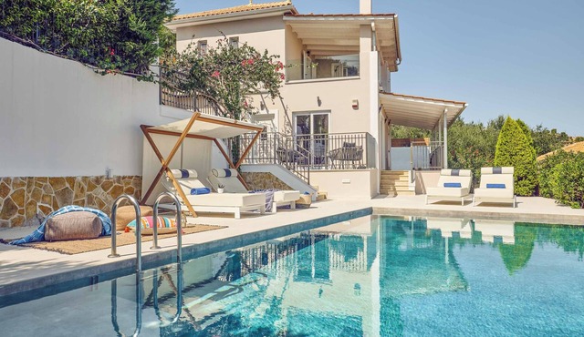 Ether Villa View - Three Bedroom Villa, Sleeps 7