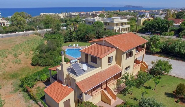 Exclusive Crete Villa | Villa Alexia | 4 Bedrooms | Large Lawned Gardens