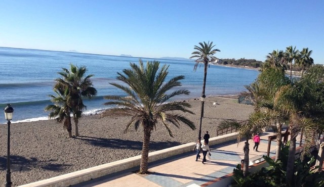 Exclusive Villa 'Elmessidor' Close to the Beach with Pool, Whirlpool & Garden