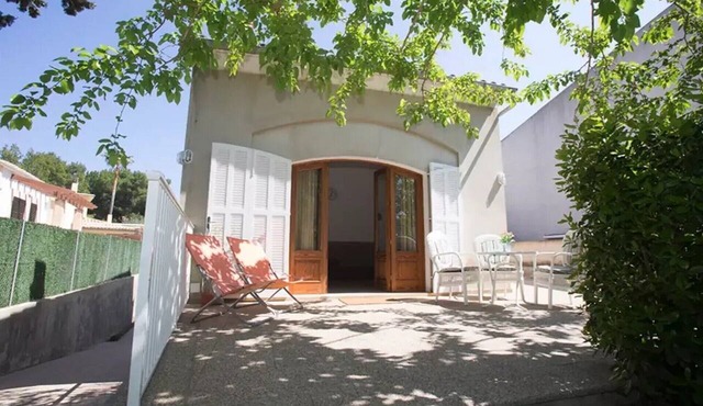 Fantastic Holiday Home "Ses Roques" by the Sea with Terraces & Wi-Fi