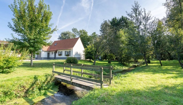 Fully self-contained cottage in Inxent