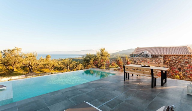 Gerakada Exclusive-Seaview Villa with Private Pool
