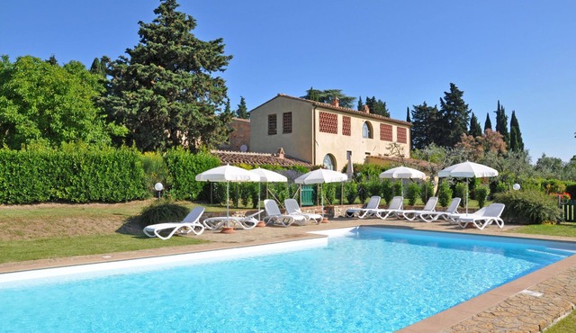 Glicini 2 - Apartment with swimming pool