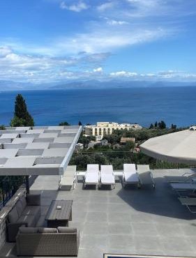 Gold Pearl Maggie Sea View Villa
