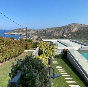 Greece Sea Villas Kaki Thalassa 400m to the beach ,Heated pool ,Athens