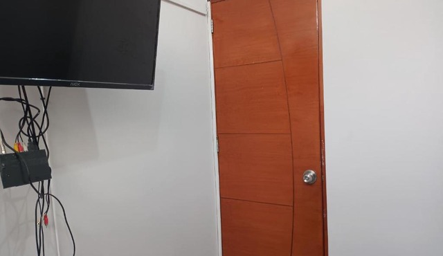 Habitación amoblada con entrada independiente en Surco
