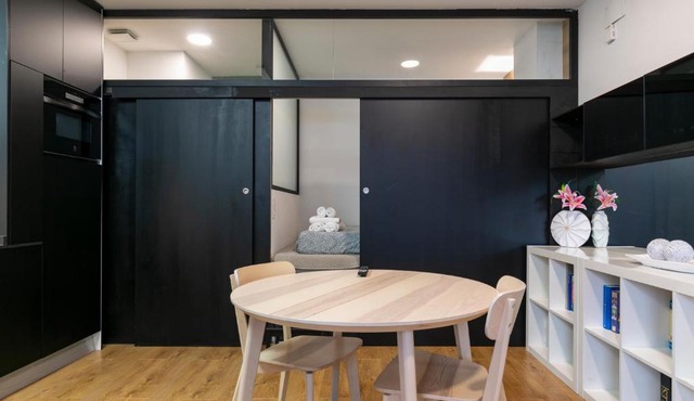 HOMEABOUT MADRID RÍO APARTMENT
