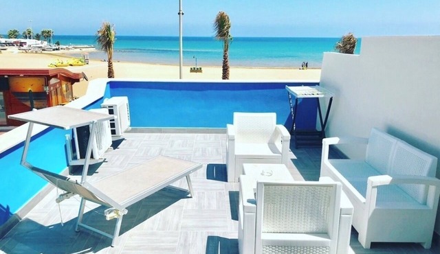 Hotel* Terraces By The Sea