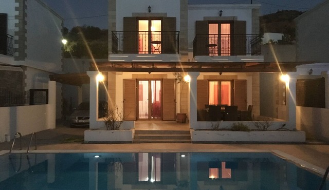 House at only 150m (165 yards) from the beach