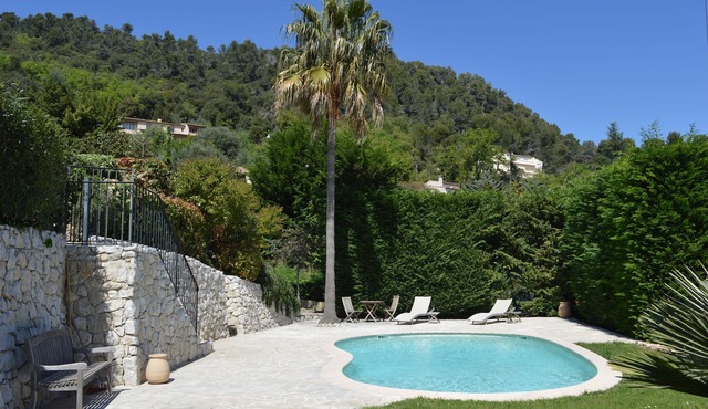 House in Provence/Cote d’Azur with swimming pool and fantastic sea view