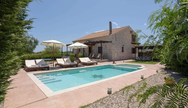 La Vite - Three Bedroom Villa, Sleeps 6