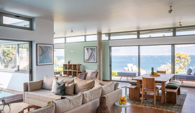 LEFKON Villa with pool by the Sea - N.Peloponnese