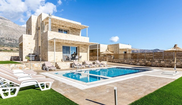 Lefkopetra villa,Sea views, Kids Pool, Near Beach