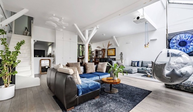 Loft Luxe in the Boho 20th, by Veeve