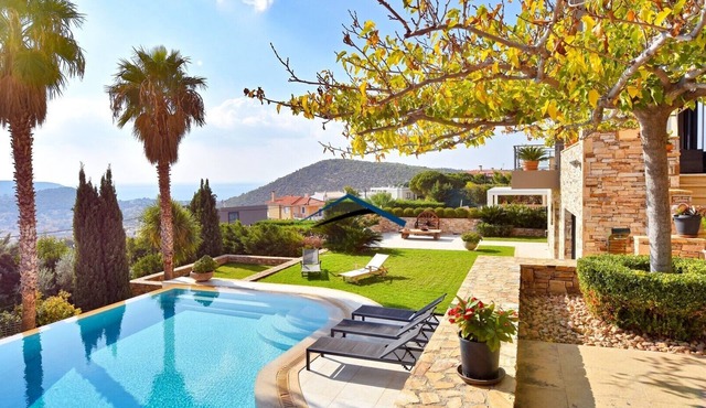 Luxurious and Stylish Villa Dionysus with a swimming pool & sea view