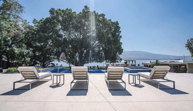 Luxury Bungalow Lake view Cajititlan