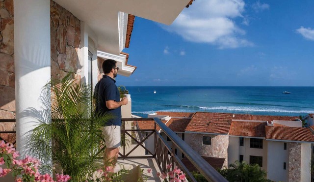 Luxury Oceanview Penthouse | Chef, Golf Cart & Beach Clubs
