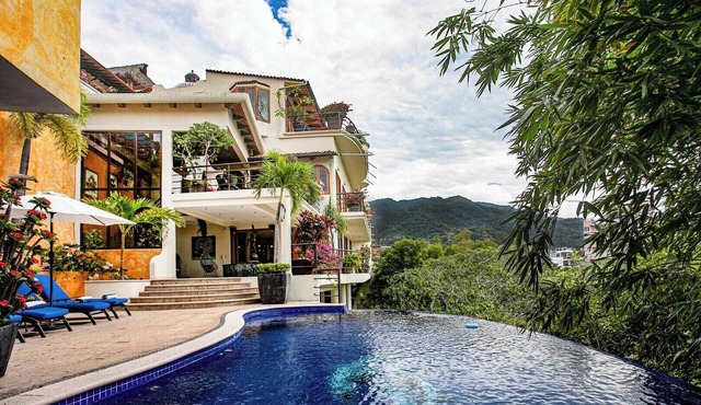 LUXURY VILLA GRINGO GULCH