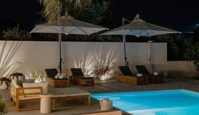 Luxury Villa w/Pool, Fire Pit & cinema Nafplio