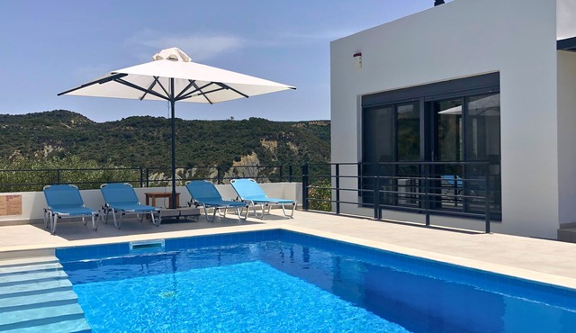 Luxury villa with private swimming pool, terraces, valley and sea views, in a quiet location.