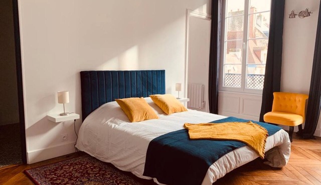 Magnificent charming apartment in the historic center