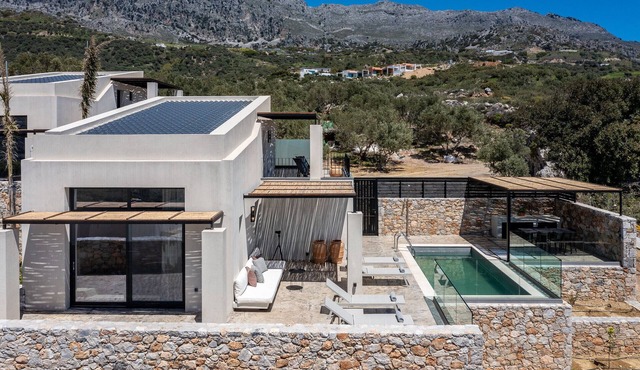 Metatulia 3 villa,sea views,pool,Souda,Plakias
