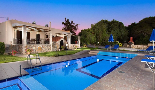 Modern Countryside Villa with Private pool, spectacular view, peaceful location