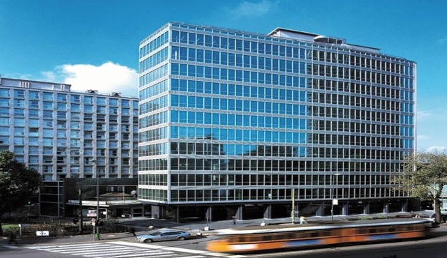 Modern & Spacious 3-Bedroom Apartment Near Milan Central Station