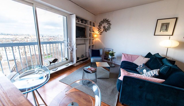 MONTMARTRE, PARIS VIEW, ATTRACTIONS, 30–60 days ahead? Ask Private offer VIE-VAp