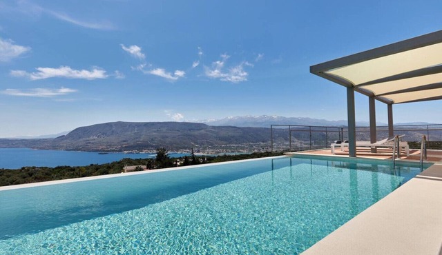 New Modern Villa with 2 Heated Pools and Seaview