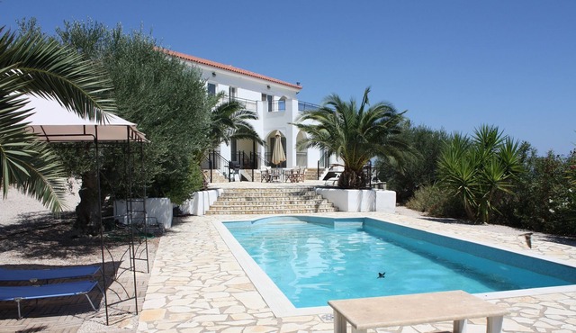 New Modern Villa with Private Pool Near Koroni