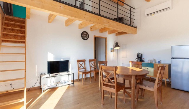Nice apartment in Eyragues with WiFi