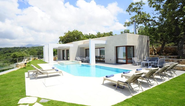 Oak Tree Villas