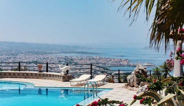 Outstanding Villa Paparouna with large private pool