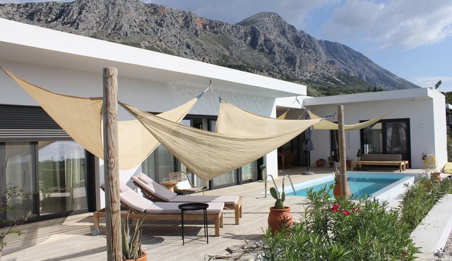 Panoramic view, private pool stylish three bedroom villa